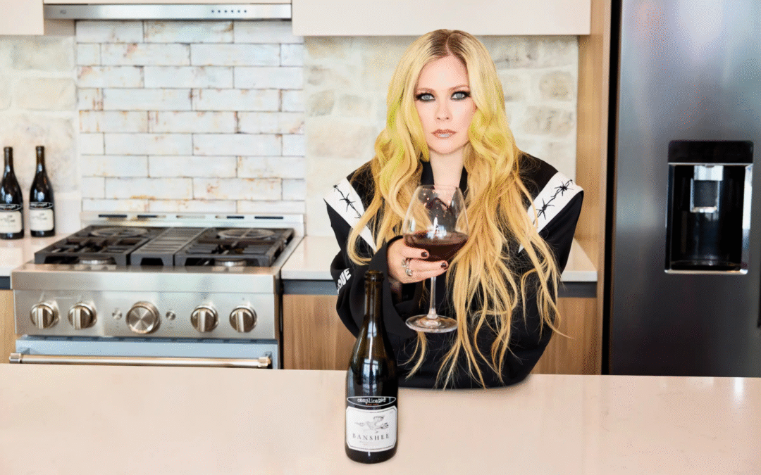 «Сміливе, м’яке і трохи дике, як і я». Авріл Лавін випустила лімітоване вино Complicated