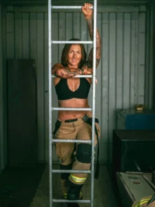 Wāhine Toa: у Новій Зеландії вперше випустили календар із пожежницями без футболок