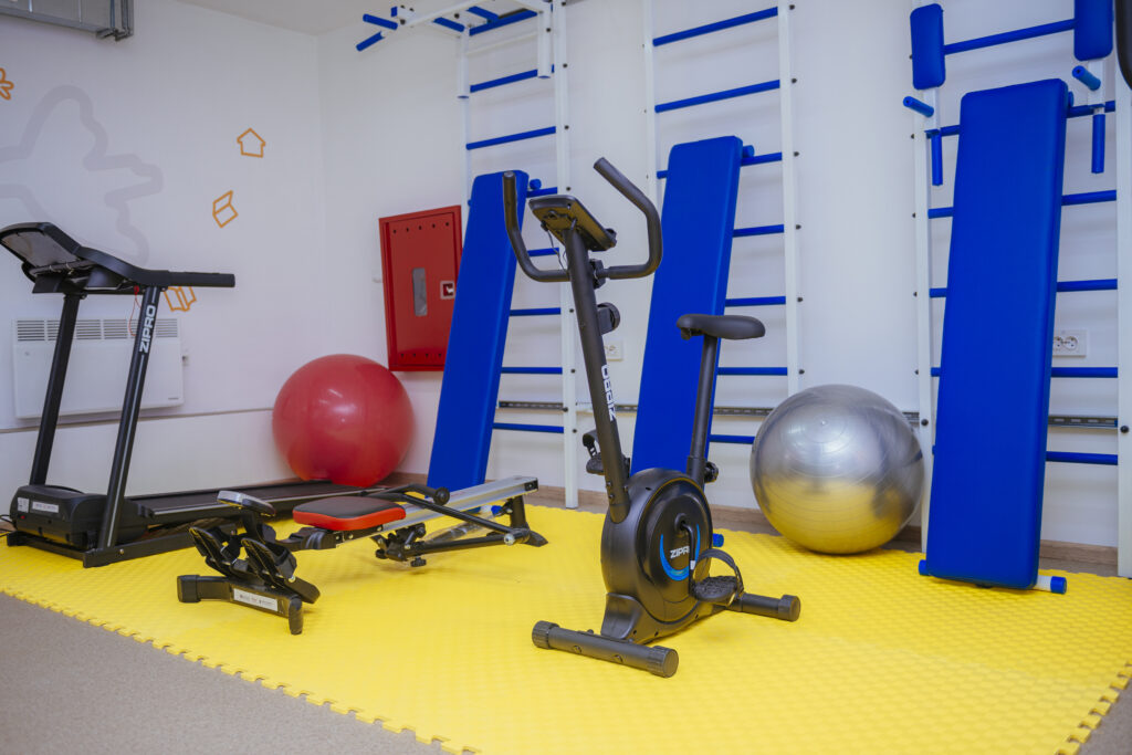 У деокупованому Ізюмі на Харківщині створили підземний освітній простір для школярів