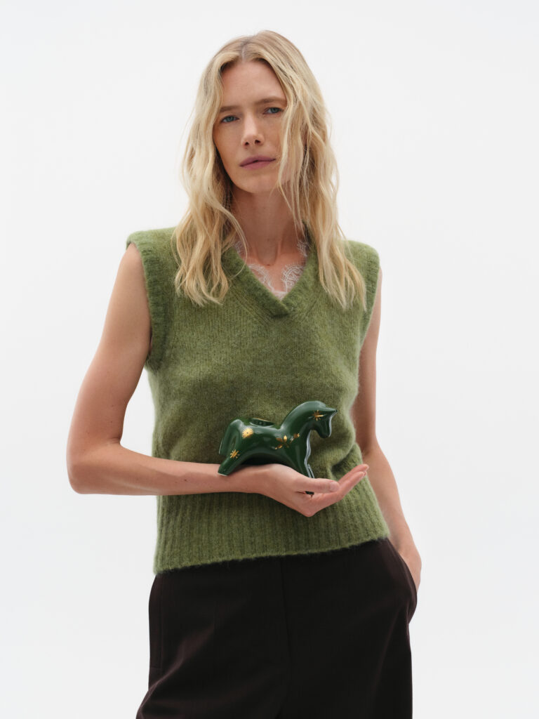 GUNIA Project випустив різдвяну колекцію «Коник», присвячену символу 2026 року