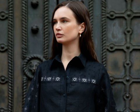 Благодійна вишиванка з дронами від SVARGA та фонду Повернись живим