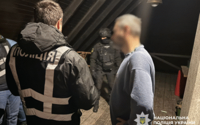 Режисеру Андрію Білоусу повідомили про підозру у сексуальному насильстві щодо студенток та акторок. Оновлено