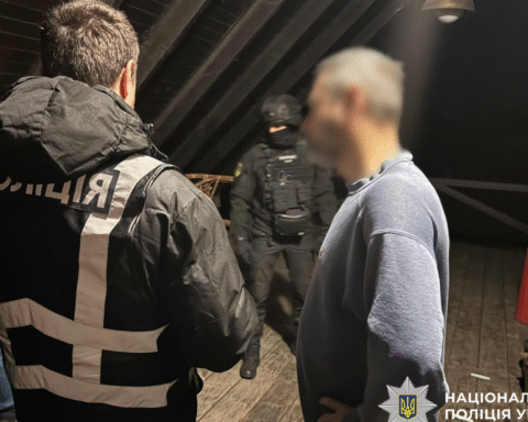 Режисеру Андрію Білоусу повідомили про підозру у сексуальному насильстві щодо студенток та акторок