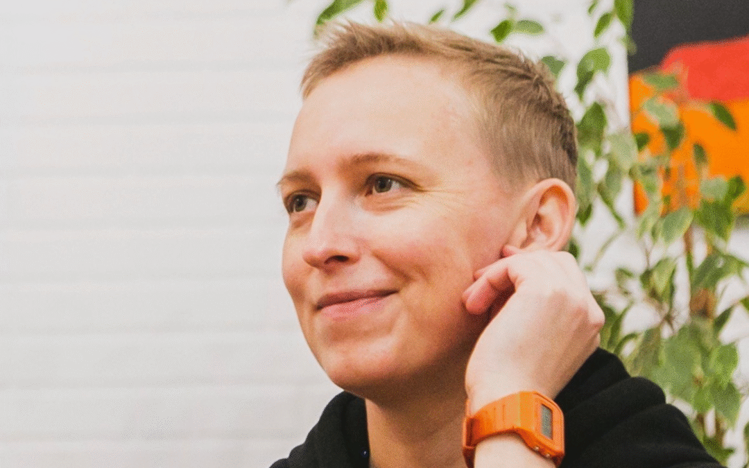 «А єслі я в тебя вистрєлю?» У Харкові невідомий напав на співорганізаторку прайдів Віру Чернигіну