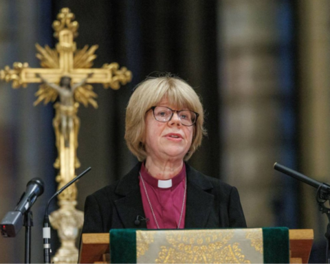 Вперше за 1400 років Церкву Англії очолила жінка Сара Маллаллі