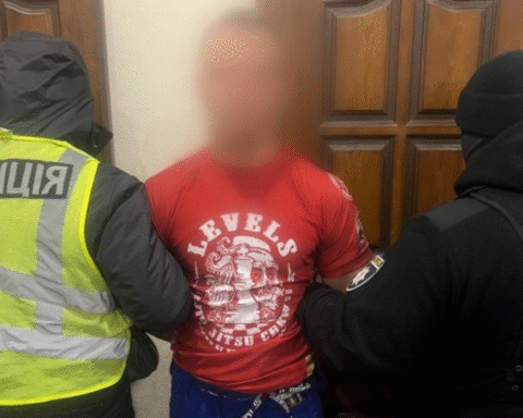 У Києві дитячого тренера з джиу-джитсу підозрюють у сексуальному насильстві щодо 11-річної дівчинки