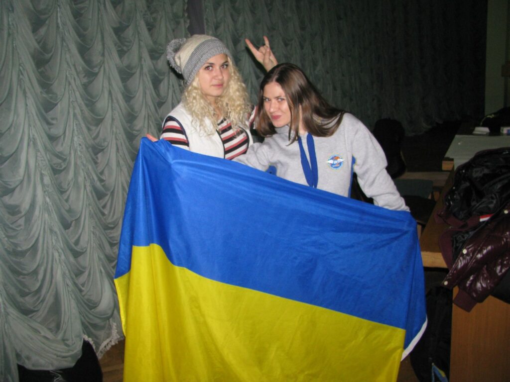 Тримати курс на життя. Як українські захисники та захисниці проходять реабілітацію під вітрилами