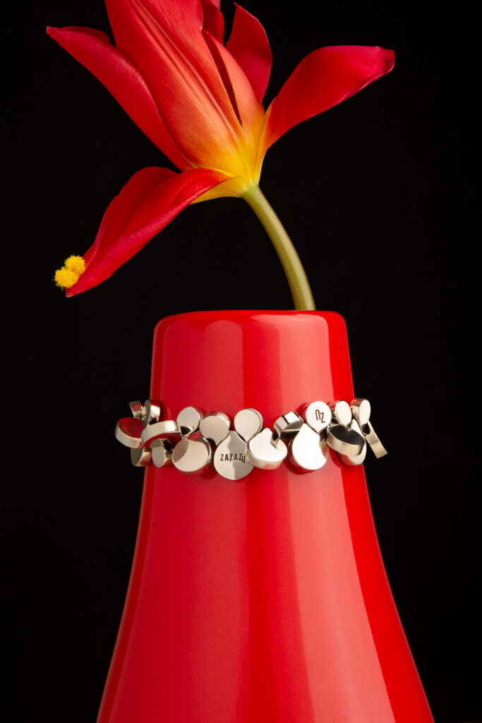 «А чому б і не зробити самій?». Історія ювелірного бренда ZAZAZU