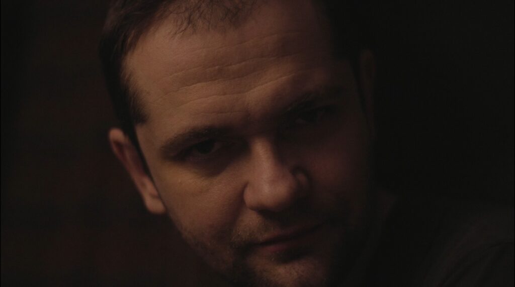 «Головне, щоб він був людиною, яка хоче жити». Режисерка Марина Нікольчева про свій документальний фільм-щоденник «Одного дня я хочу побачити тебе щасливим» 2 «Головне, щоб він був людиною, яка хоче жити». Режисерка Марина Нікольчева про свій документальний фільм-щоденник «Одного дня я хочу побачити тебе щасливим»