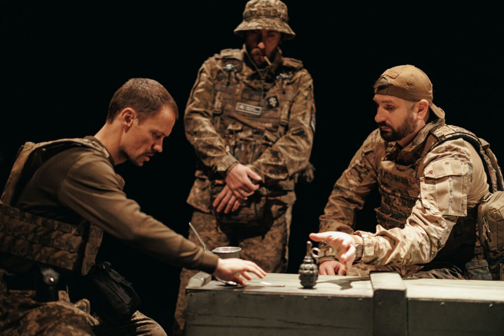 У Києві покажуть виставу «Військова мама» за п’єсою ветеранки Аліни Сарнацької