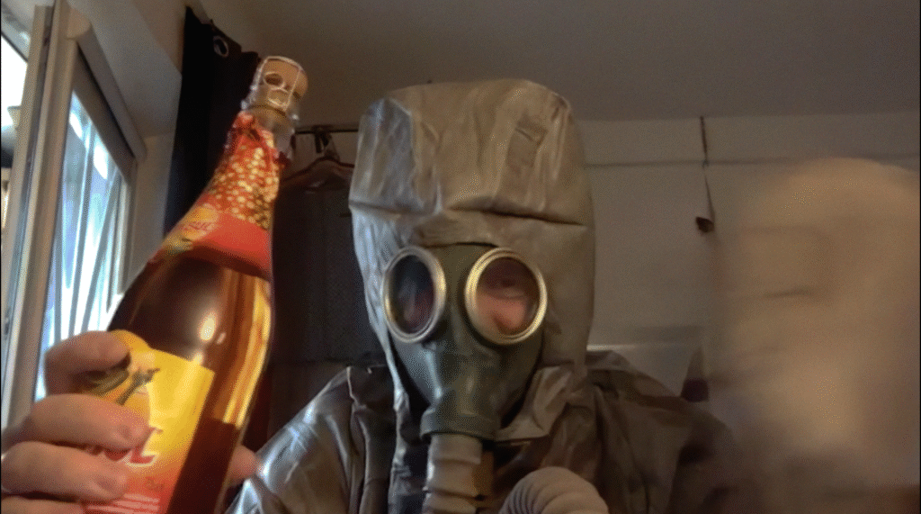 «Головне, щоб він був людиною, яка хоче жити». Режисерка Марина Нікольчева про свій документальний фільм-щоденник «Одного дня я хочу побачити тебе щасливим» 4 «Головне, щоб він був людиною, яка хоче жити». Режисерка Марина Нікольчева про свій документальний фільм-щоденник «Одного дня я хочу побачити тебе щасливим»