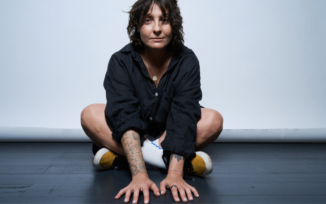 Режисерка Анна Бурячкова зніме фільм за романом Gimme Shelter Ольги Сідоріної-Вілкінс