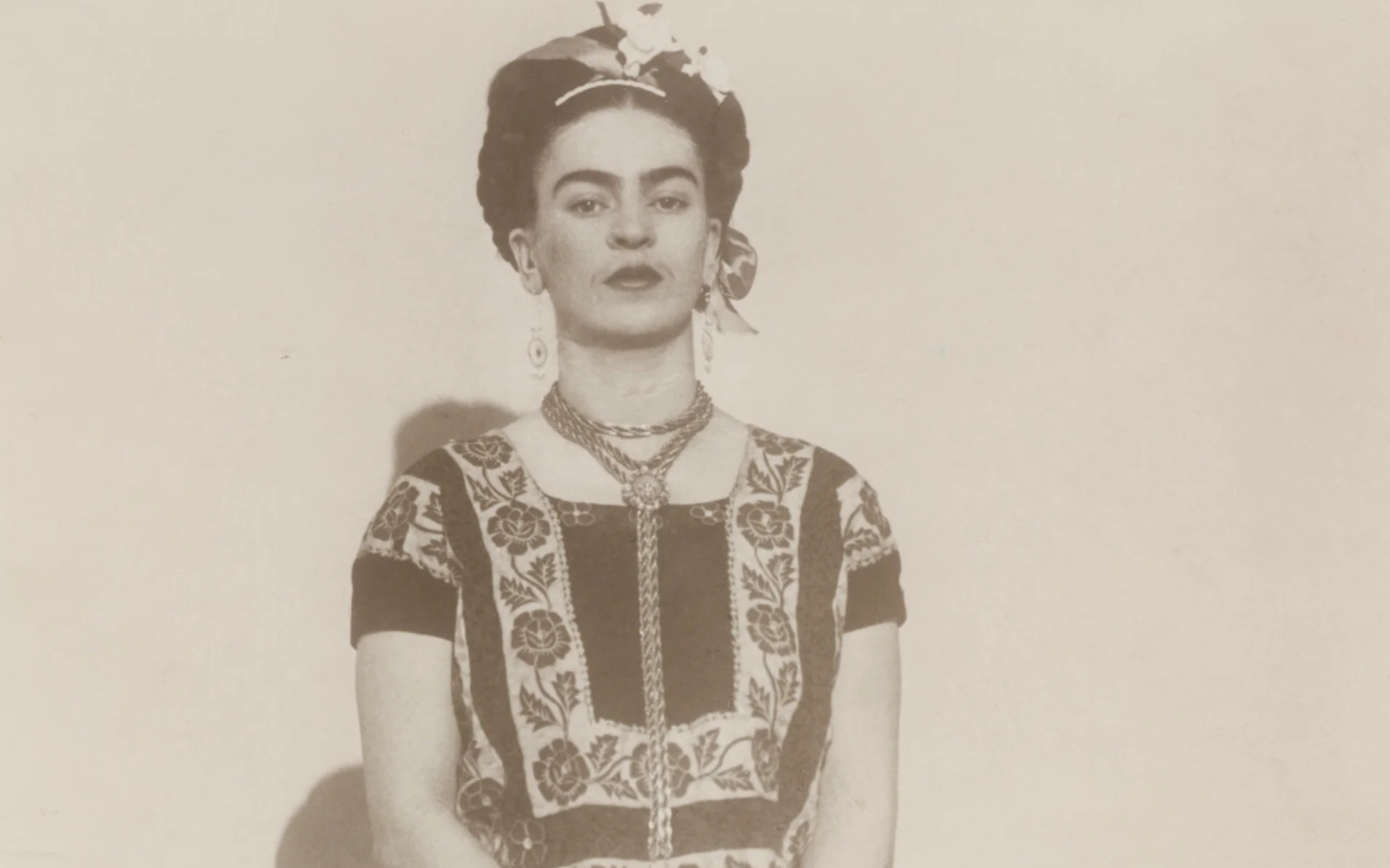 Автопортрет Фріди Кало продали на аукціоні за рекордні майже $54,7 мільйона