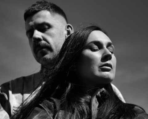 Гурт Крихітка і Роман Набожняк презентували спільну пісню Вішліст