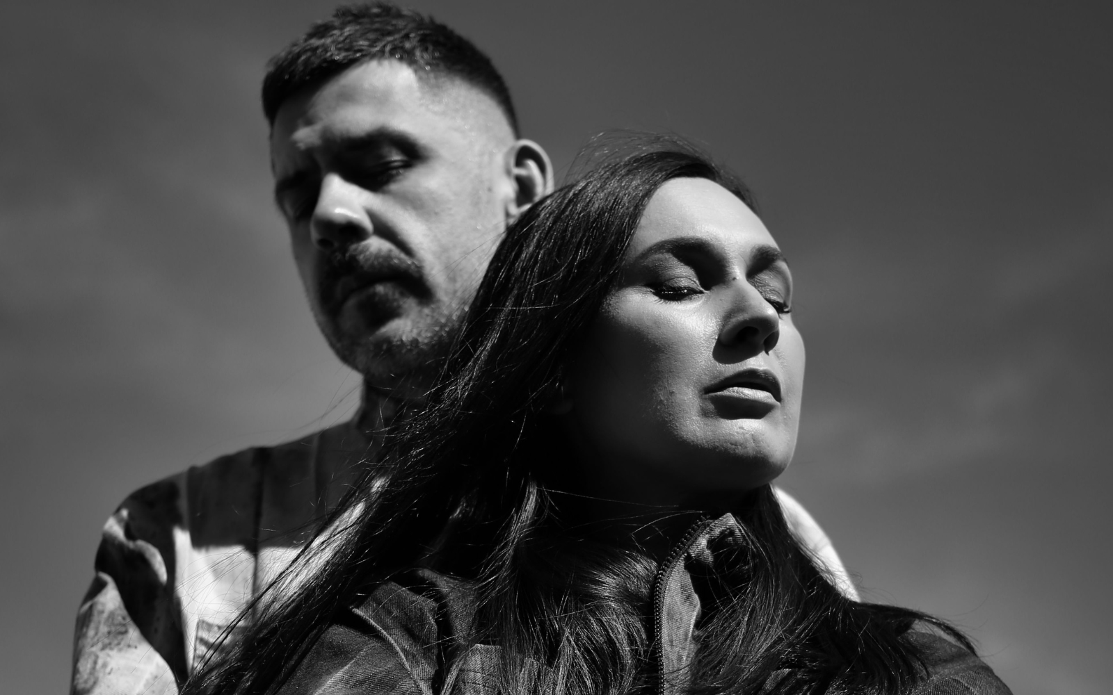 Гурт Крихітка і Роман Набожняк презентували спільну пісню Вішліст