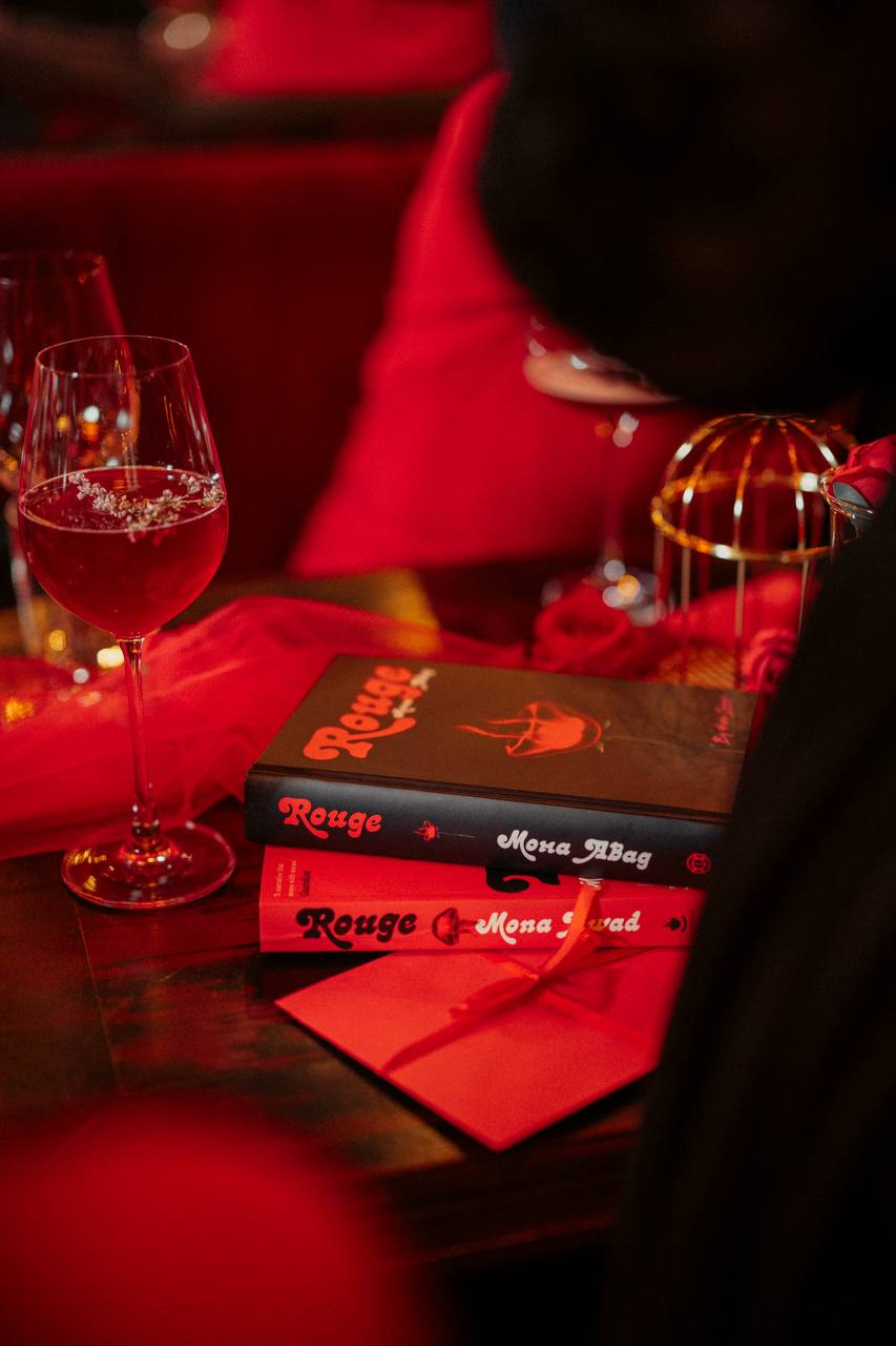 Материнство та культ краси: Як бодигорор переосмислює жіночі досвіди 4 Материнство та культ краси: Як бодигорор переосмислює жіночі досвіди