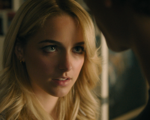 В український прокат виходить екранізація роману Коллін Гувер Шкодуючи за тобою