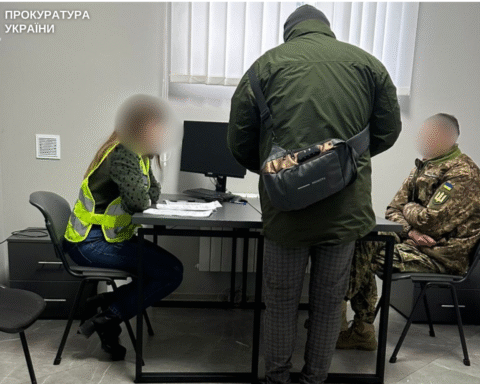 У Житомирі на вулиці знайшли немовля, його матір’ю виявилась неповнолітня, яку ґвалтував 47-річний родич