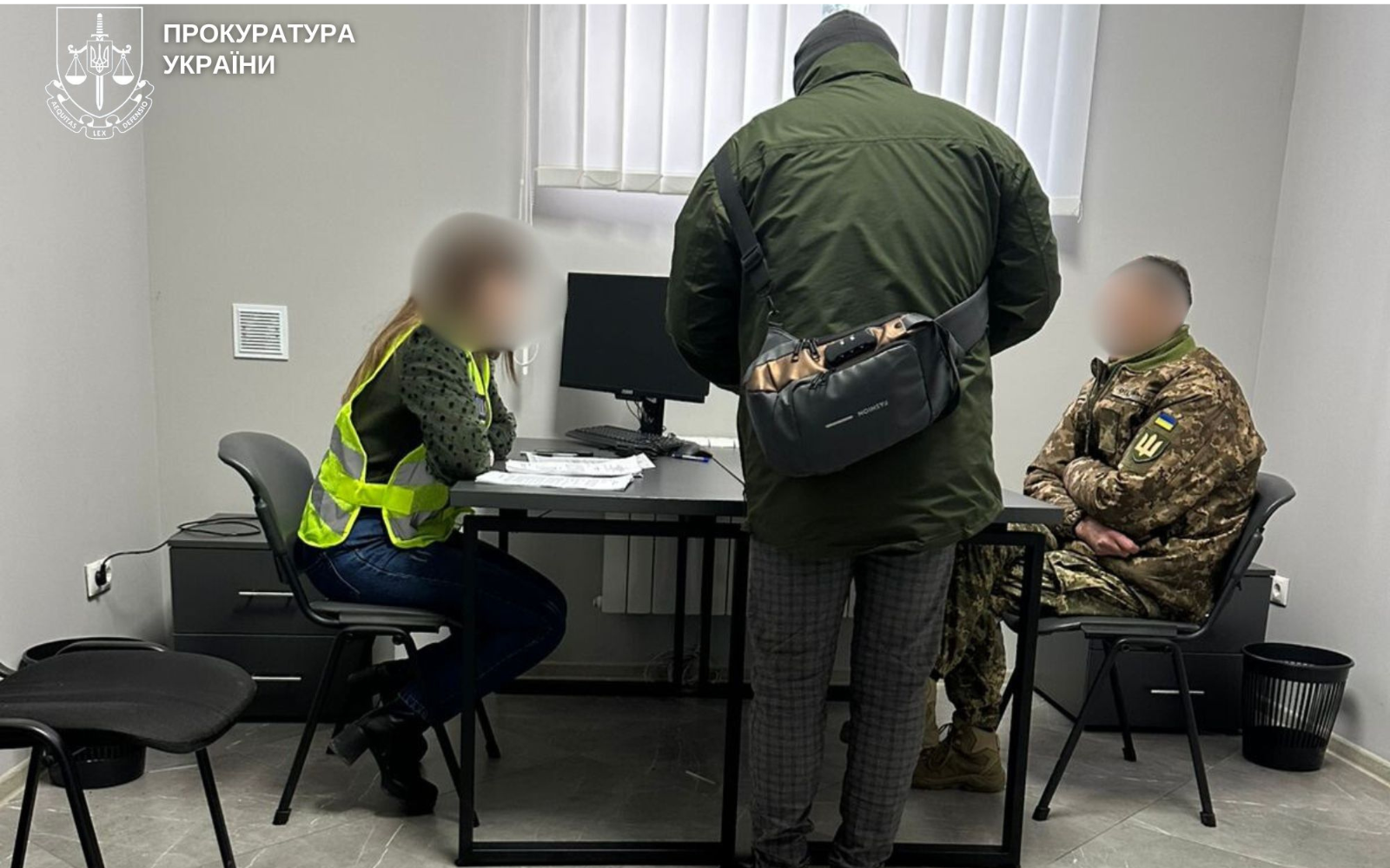 У Житомирі на вулиці знайшли немовля, його матір’ю виявилась неповнолітня, яку ґвалтував 47-річний родич