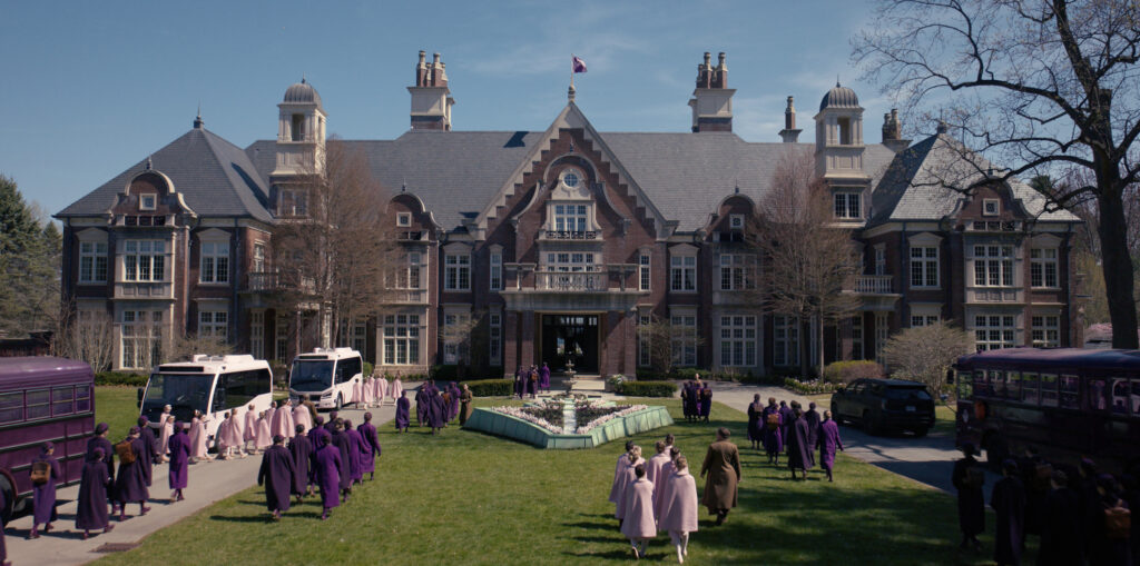 Hulu назвав дату виходу серіалу «Заповіти» за романом Маргарет Етвуд і показав перші кадри