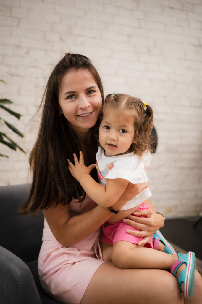 «Я — нормальна». Як проєкт Mom's Monday допомагає мамам соціалізуватися 