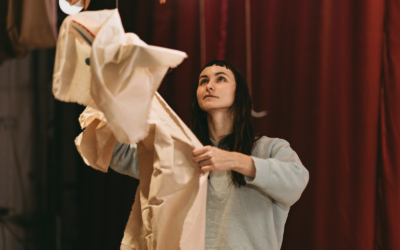 Якби людей можна було захистити, як пам’ятники. Художниця Галина Андрусенко показала перформанс «Захищені»