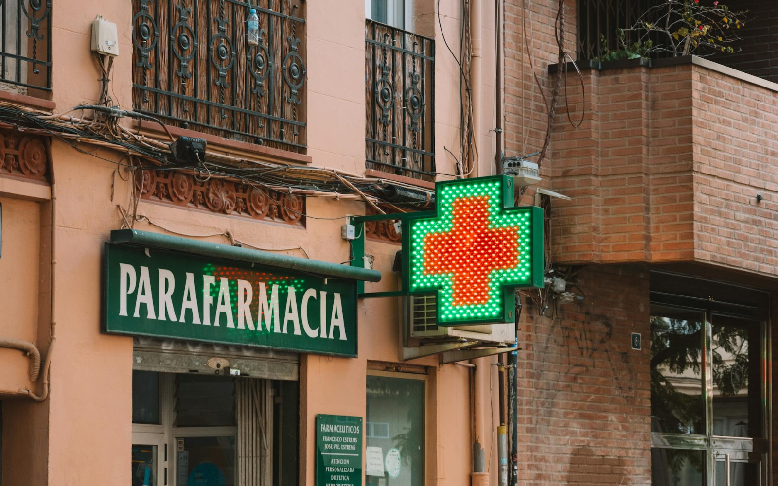 Китай повертає податки на презервативи та протизаплідні засоби, щоб підвищити народжуваність