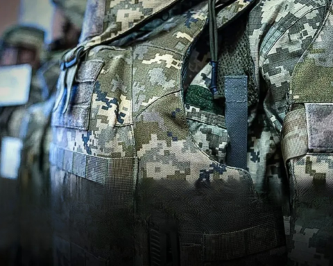 Військовослужбовиці-киянки отримають компенсацію за придбання бронежилетів