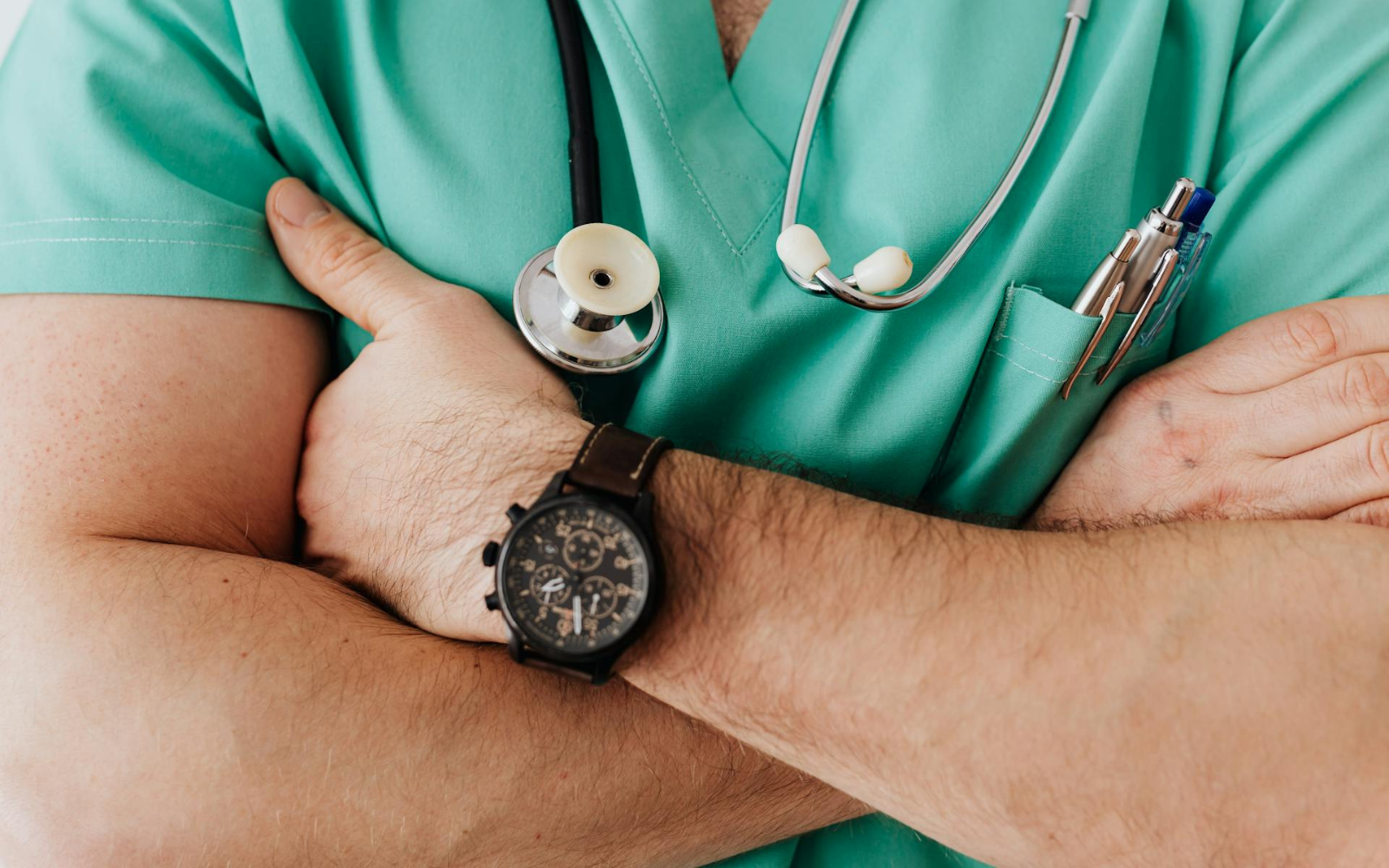 У Броварах акушер-гінеколог мацав груди пацієнтки, щоб заспокоїти