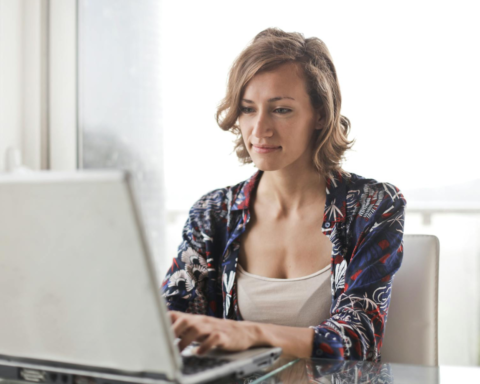 В Україні запустили щорічну кампанію (Не)відомі жінки у Вікіпедії