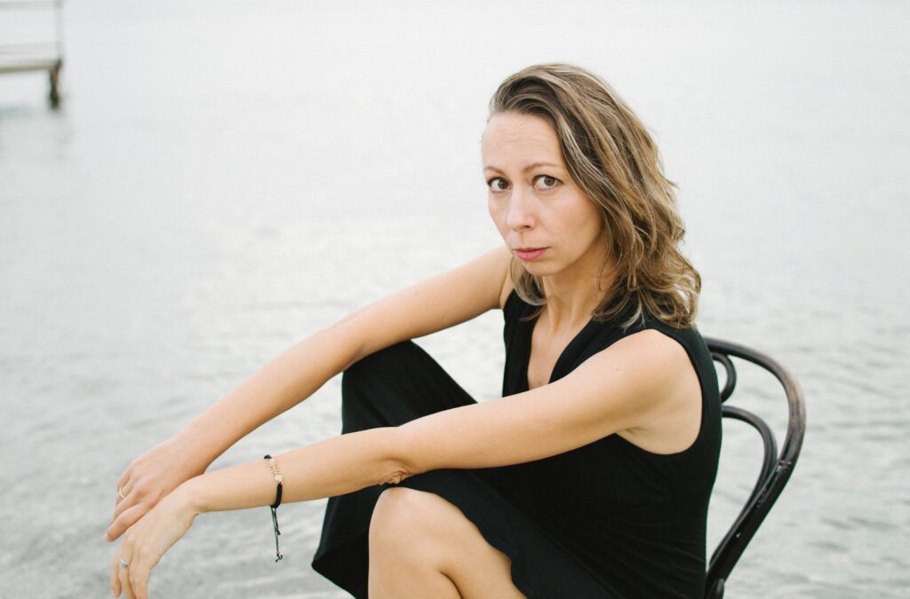 Якби жінки писали міфи: як феміністична оптика змінює античні сюжети