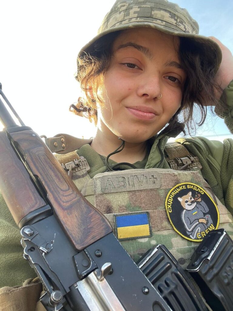 «Я не хочу в цивільне життя»: історія доброволиці на псевдо «Воля»