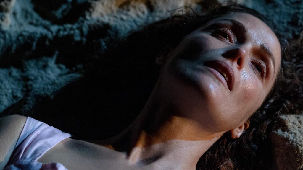 Матері на межі: Чому 2025 рік називають ключовим для переосмислення досвіду материнства у Голлівуді 