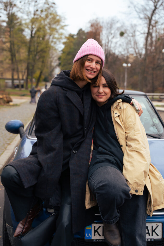 Дозволь собі сама: Чому жінки обирають кермо замість пасажирського крісла