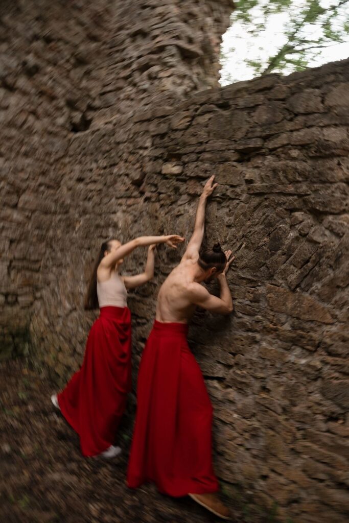 Проєкт Moving Kinship: Як рефлексія довкола травми об’єднала мисткинь та митців 4 Проєкт Moving Kinship: Як рефлексія довкола травми об’єднала мисткинь та митців