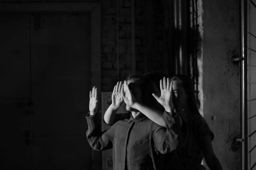 Проєкт Moving Kinship: Як рефлексія довкола травми об’єднала мисткинь та митців 12 Проєкт Moving Kinship: Як рефлексія довкола травми об’єднала мисткинь та митців