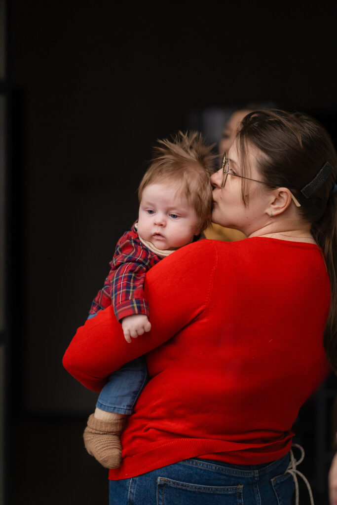Безбар'єрне материнство. Як зробити країну доступною для мам