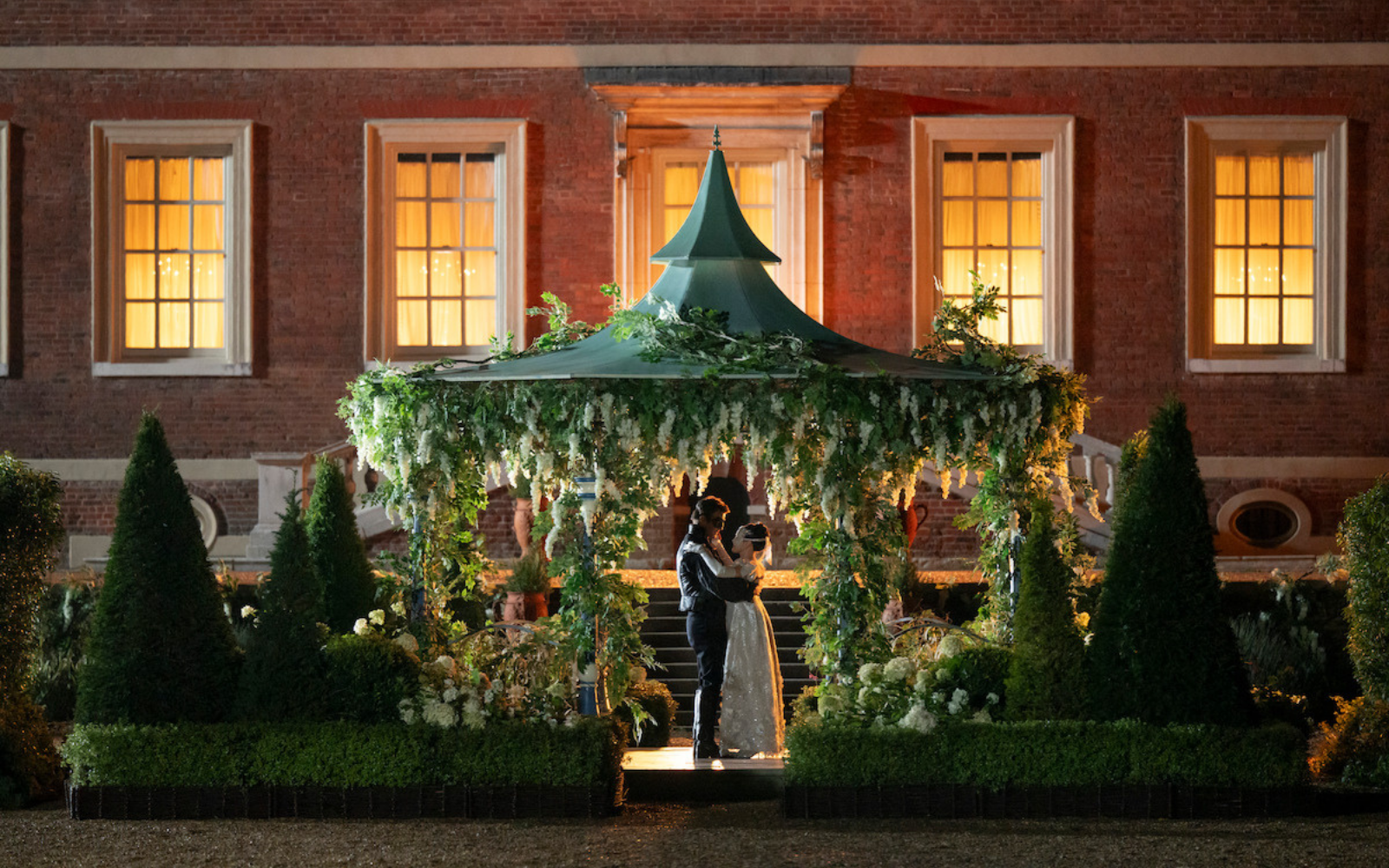 Четвертий сезон серіалу Бріджертони, що відомо