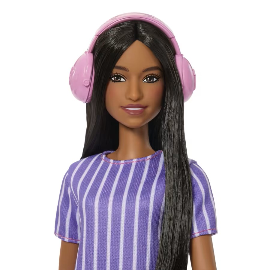 Компанія Mattel випустила першу ляльку Барбі з аутизмом