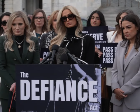 У США пропонують карати за дипфейк-порно, Александрія Окасіо-Кортес та Періс Гілтон вимагають ухвалити новий закон