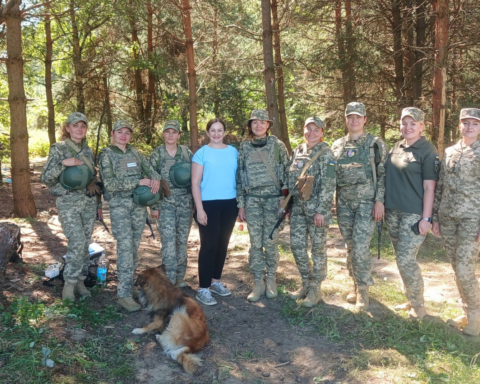 Кількість офіцерок в Україні за останні роки зросла з 4% до 21%, розповіла радниця з гендерних питань Генштабу ЗСУ Оксана Григор’єва