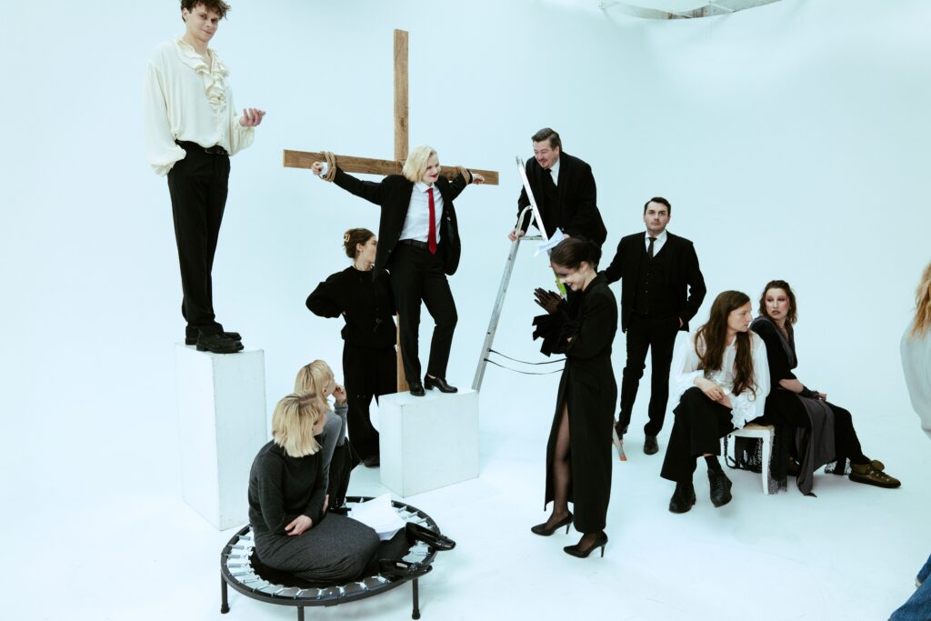 «Ми всі трохи Орландо». Марина Кошкіна про пошук ідентичності, жіночу солідарність і театр сьогодні 6 «Ми всі трохи Орландо». Марина Кошкіна про пошук ідентичності, жіночу солідарність і театр сьогодні