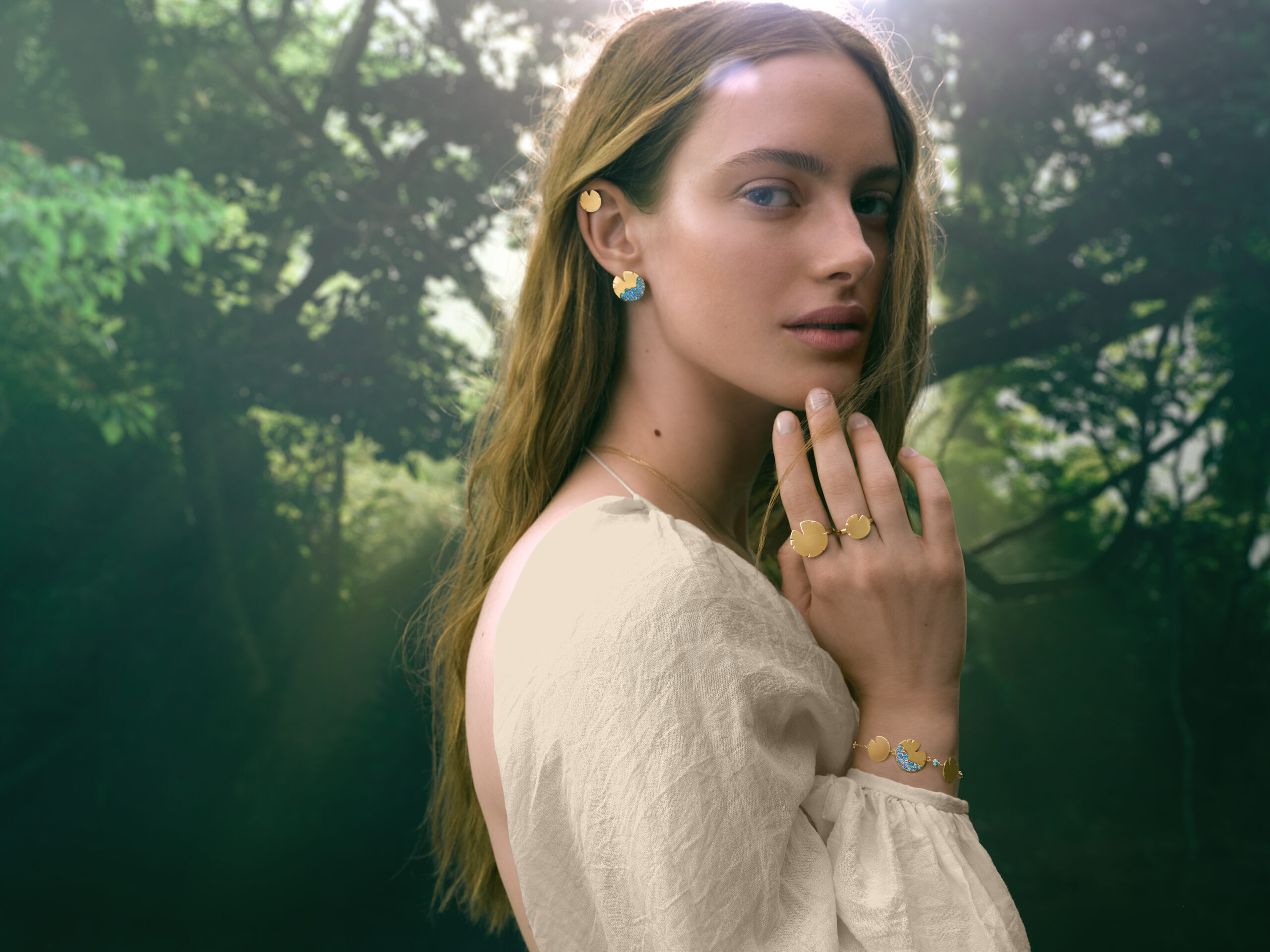 Сила таємничої природи та кохання. Ювелірний дім SOVA і фільм «Мавка. Справжній міф» випустили спільну колекцію