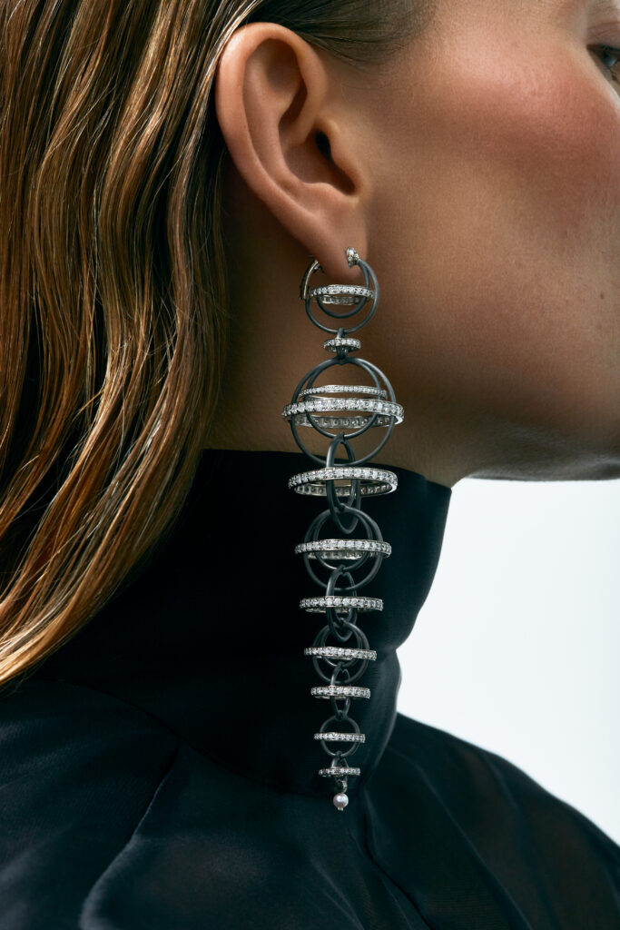 Краса попри війну: Creative Publishing презентувало книгу про сучасне українське ювелірне мистецтво