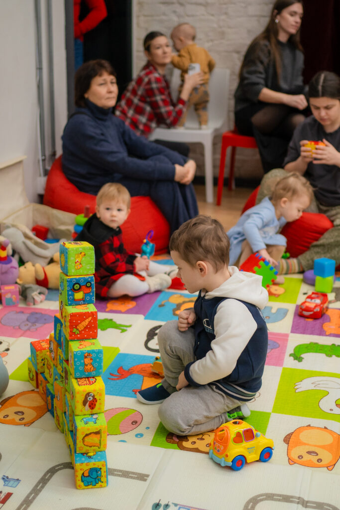 Від волонтерства до власного бізнесу. Як Mom’s Monday допомагає жінкам розвивати кар’єру