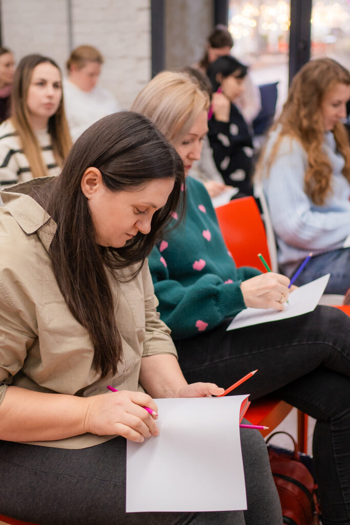 Від волонтерства до власного бізнесу. Як Mom’s Monday допомагає жінкам розвивати кар’єру