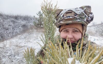 «Не знаю, чи я нормальна мама: поїхати і лишити найдорожче — своїх дітей». Інтерв’ю з бойовою медикинею «Кудряшкою»