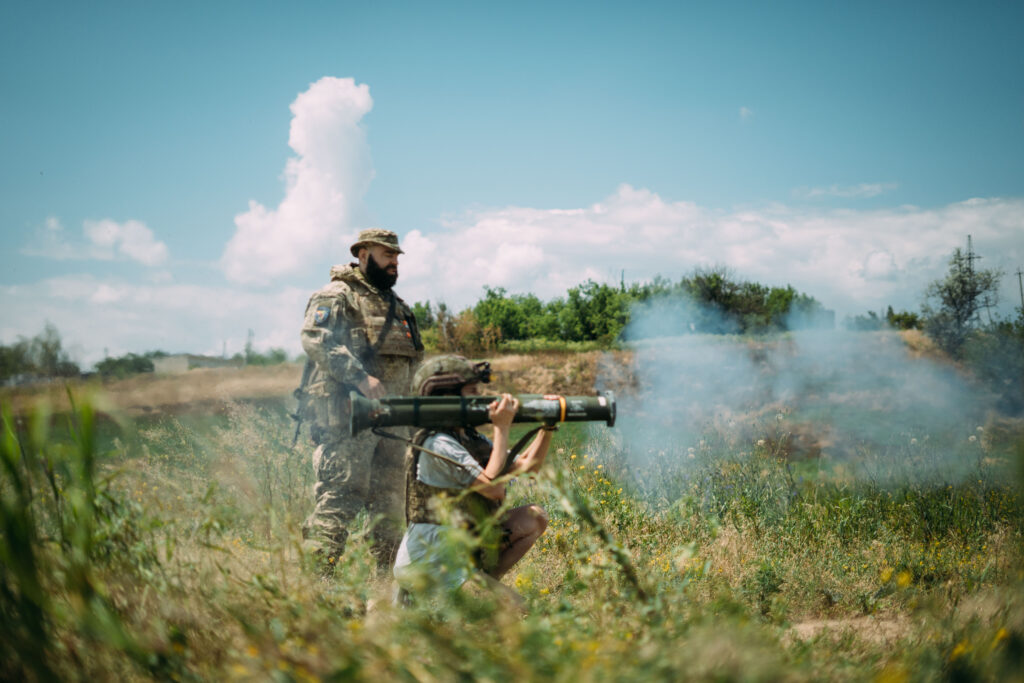 «У смерті плани». Співачка Lely45 після поїздки на фронт записала пісню про морпіхів 36-ї бригади