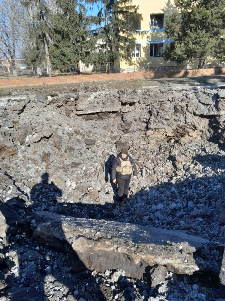 «Не знаю, чи я нормальна мама: поїхати і лишити найдорожче — своїх дітей». Інтерв’ю з бойовою медикинею «Кудряшкою»