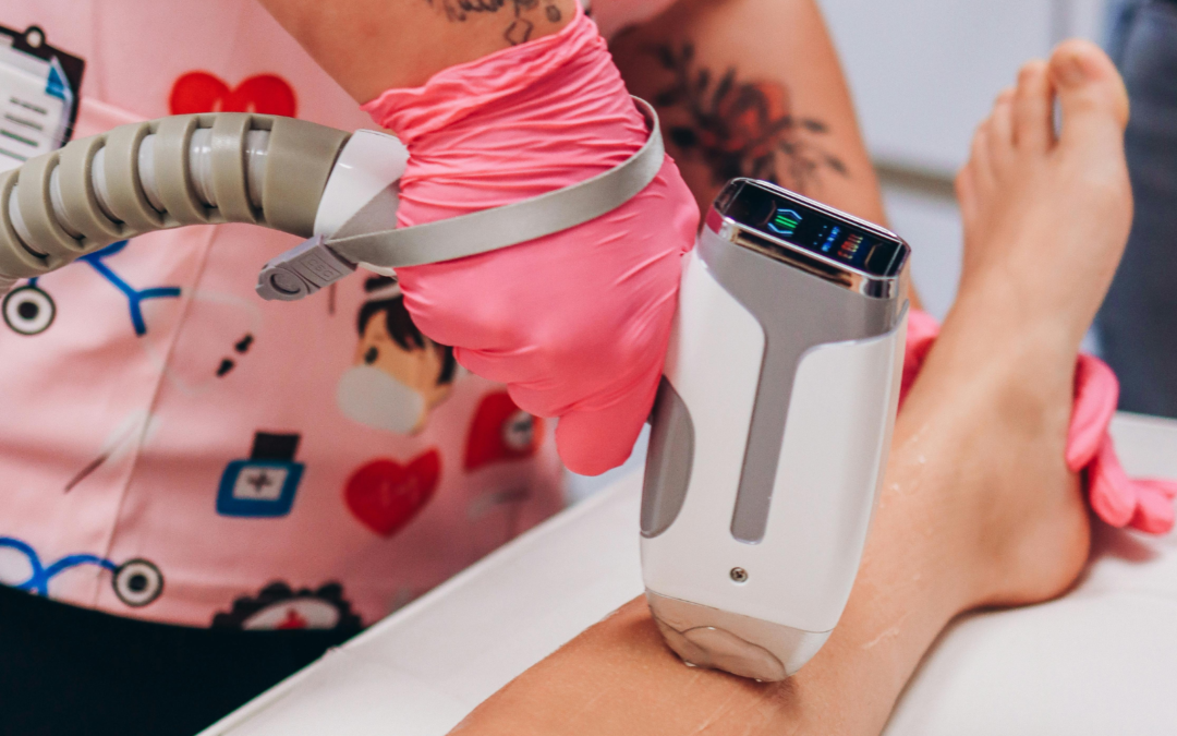 «Це огидно і принизливо»: у салонах краси Болгарії клієнток приховано знімали під час інтимних процедур для порносайтів